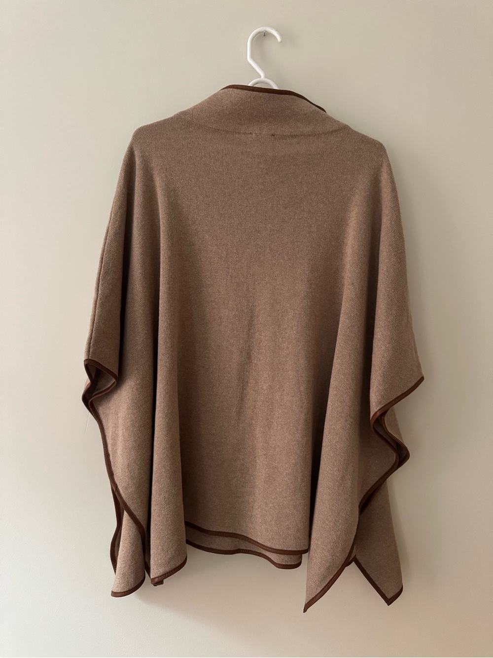 NWT J CREW Faux Leather Trimmed Poncho - Picture 6 of 9